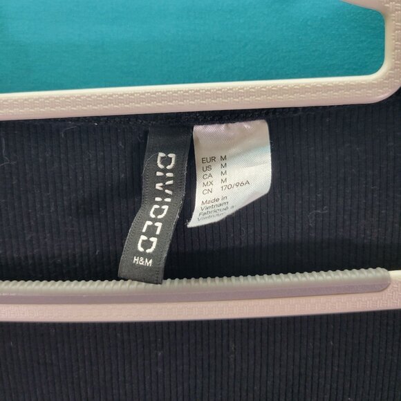 H&M Divided Black Long Sleeve Ribbed Crop Cardigan Button Front Womens Size M - Picture 4 of 13